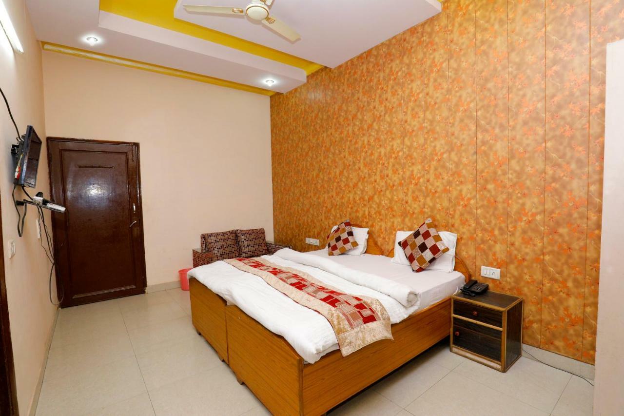 Hotel New Bakshi House Agra Kültér fotó